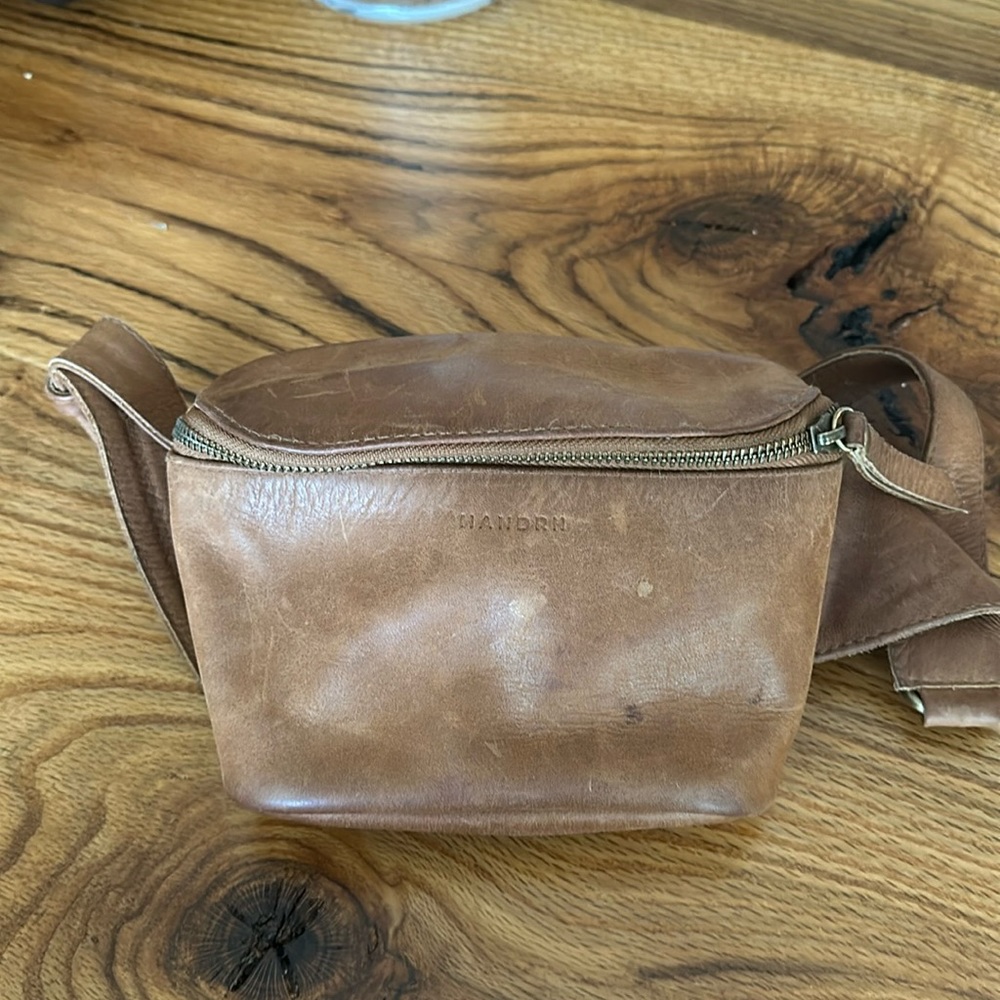 Mandrn remy sling bag/fanny pack